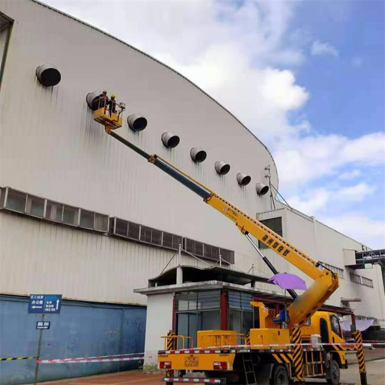 抚州高空作业车出租服务：专业广告牌安装解决方案